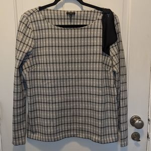 $10 SALE Talbots plaid long sleeve blouse size large tie detail black gray